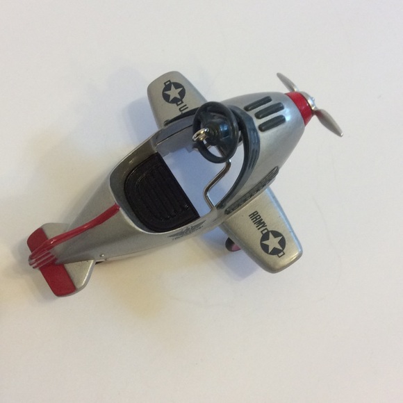 Hallmark Kiddie Car Ornament Murray Airplane - Picture 4 of 8